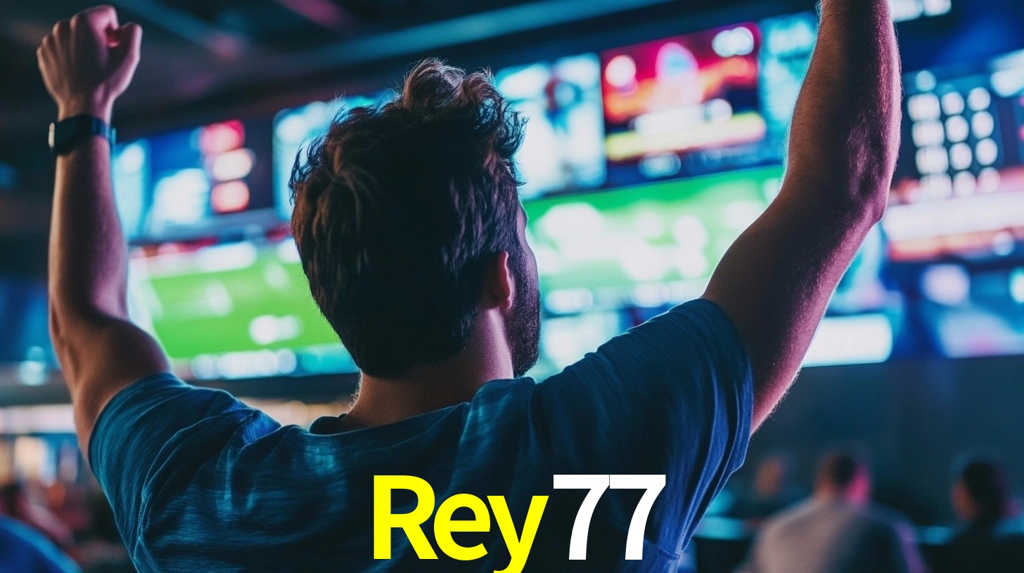 Interfaz de la app móvil Rey77 en un smartphone moderno